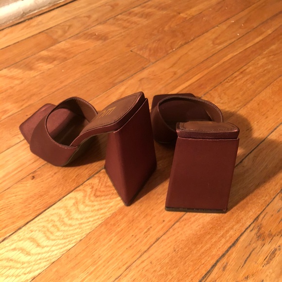 SOLD Square open toe sculptured flared block heel mule in brown satin - Picture 8 of 9